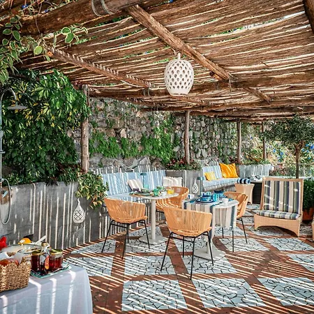 Charming Panoramic Suite In The Center Of Positano Positano