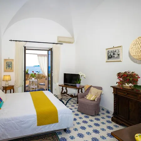 Charming Panoramic In The Center Of Bed and breakfast