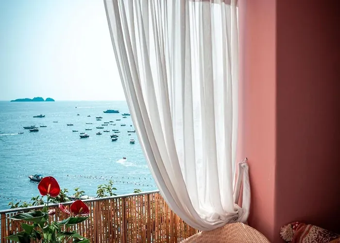 Charming Panoramic Suite In The Center Of Positano 4* بوسيتانو
